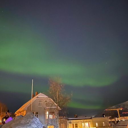 Historical Villa In The City Center Tromsø Esterno foto